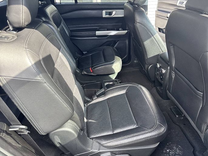 Vehicle view 16
