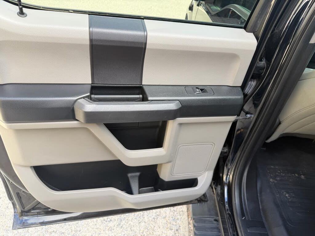 Vehicle view 19