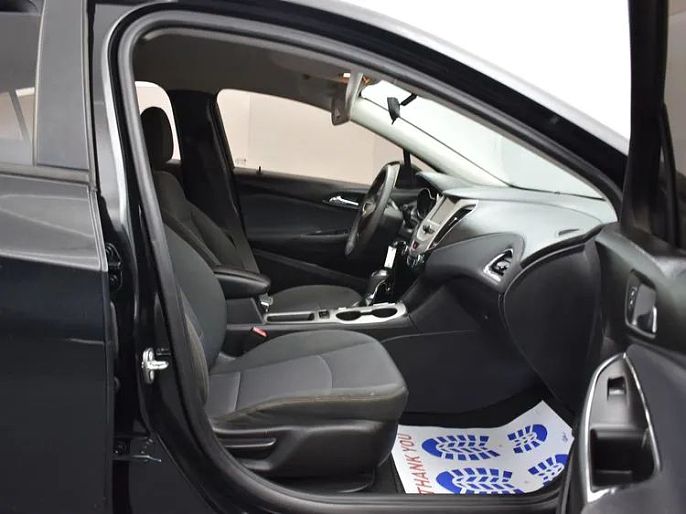 Vehicle view 16