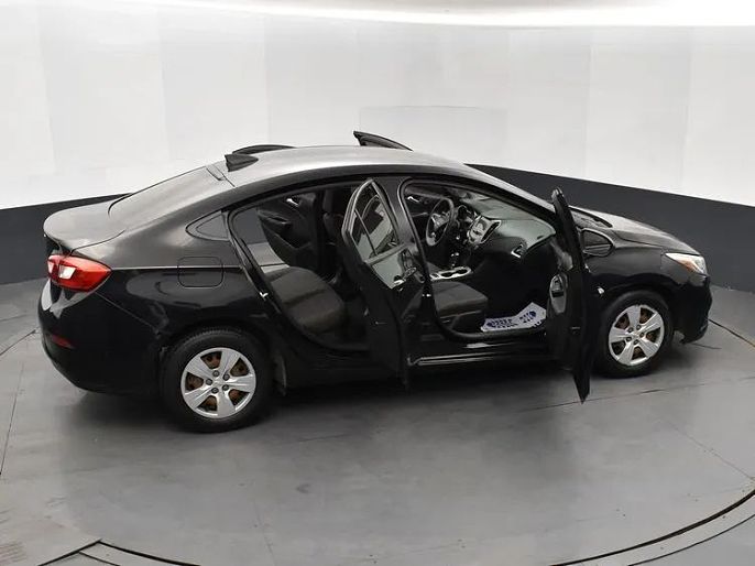 Vehicle view 6