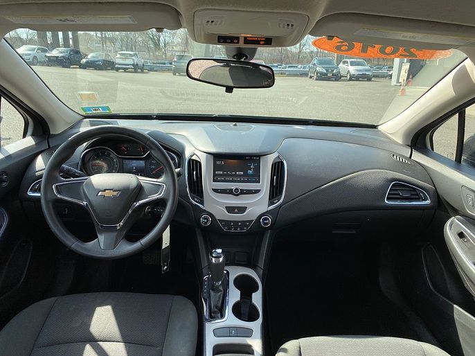 Vehicle view 19