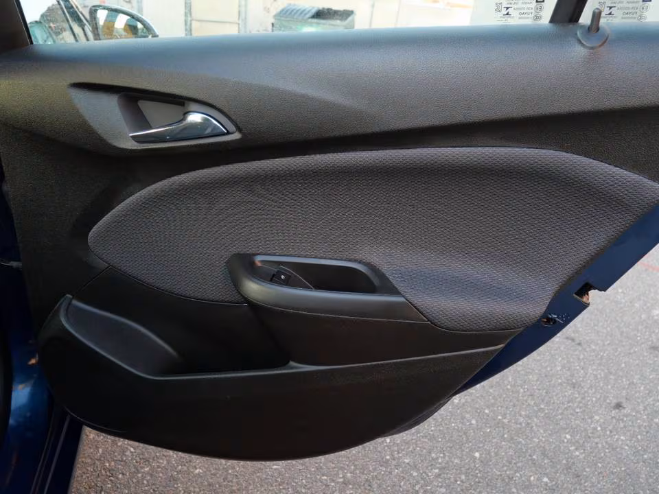 Vehicle view 59