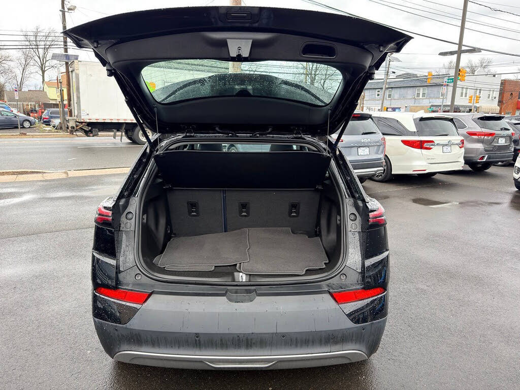 Vehicle view 15