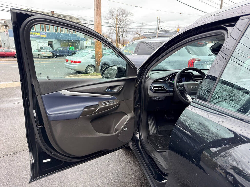 Vehicle view 18