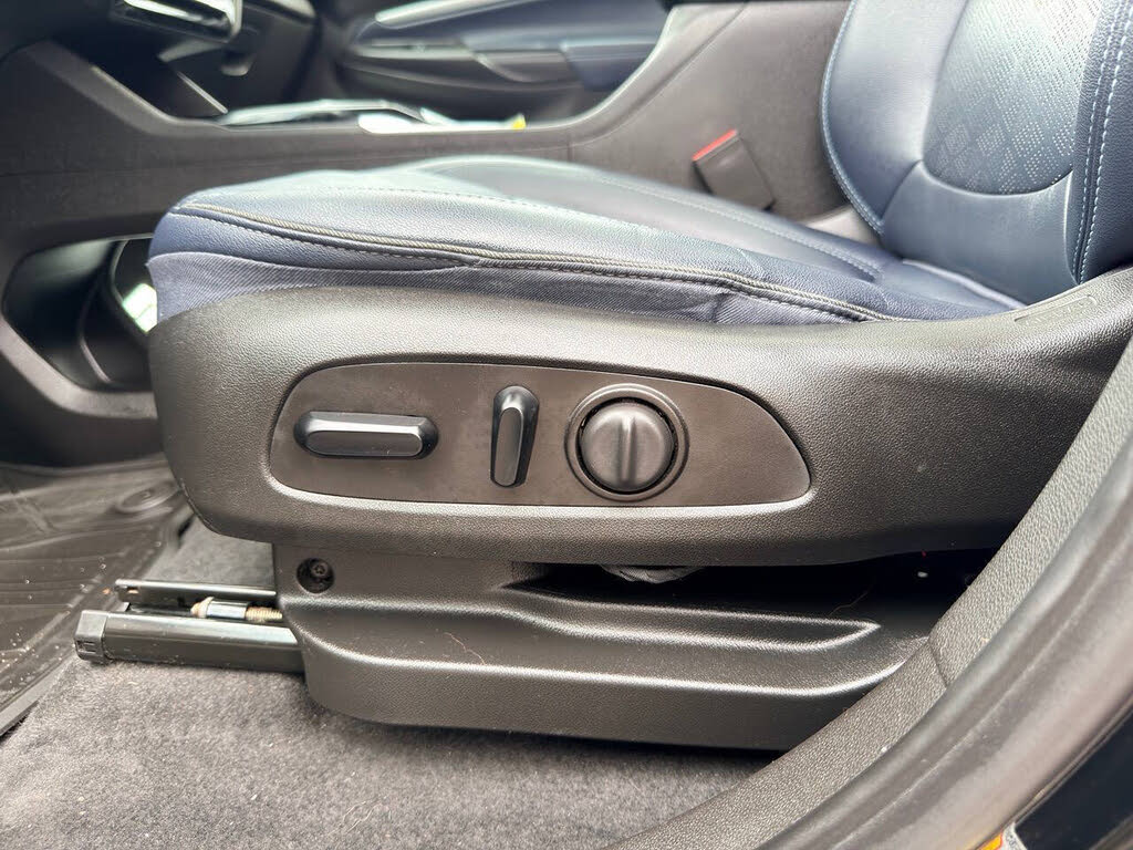 Vehicle view 25