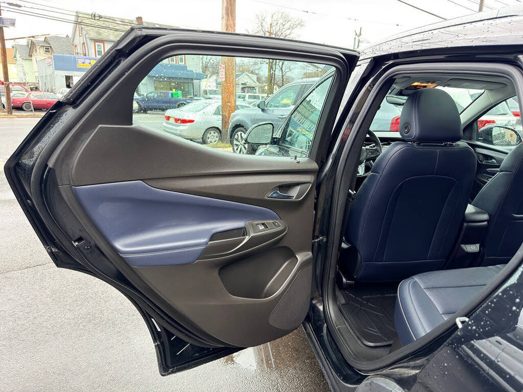 Vehicle view 29