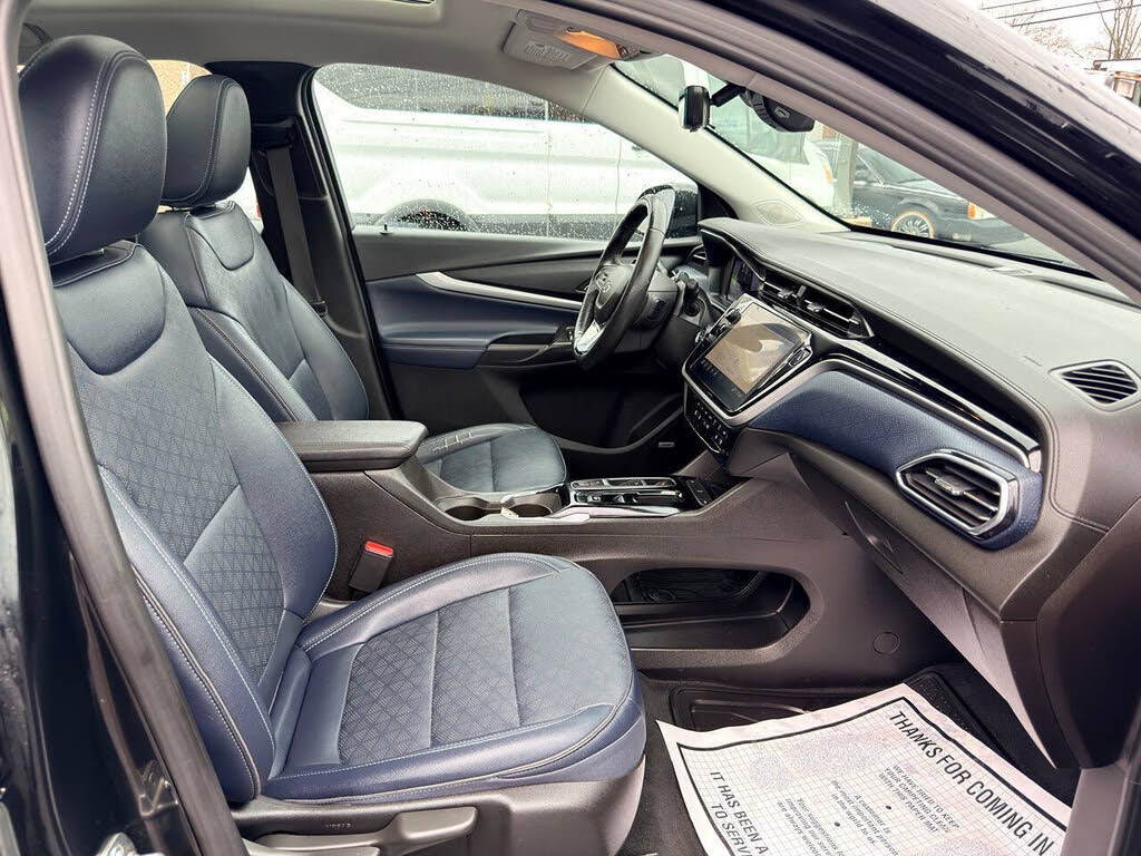 Vehicle view 35