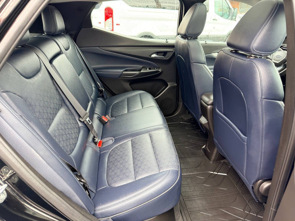 Vehicle view 37