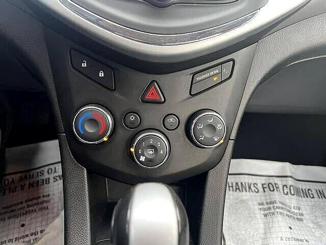 Vehicle view 29