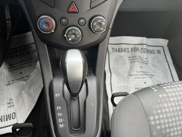 Vehicle view 9