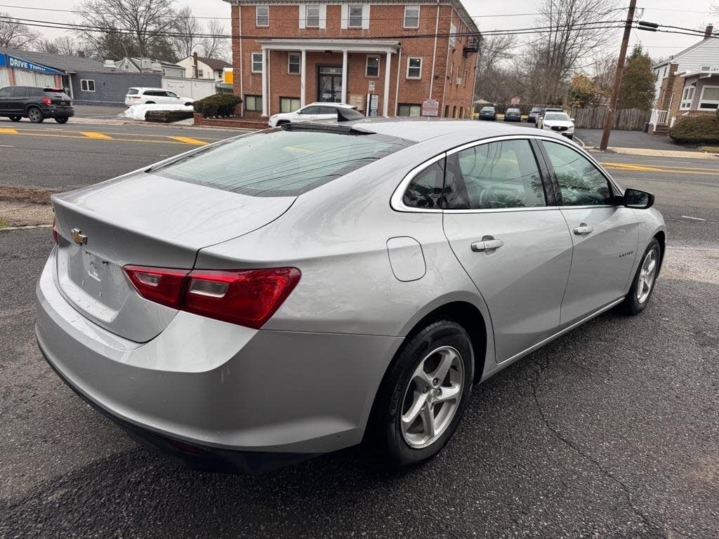 Vehicle view 6