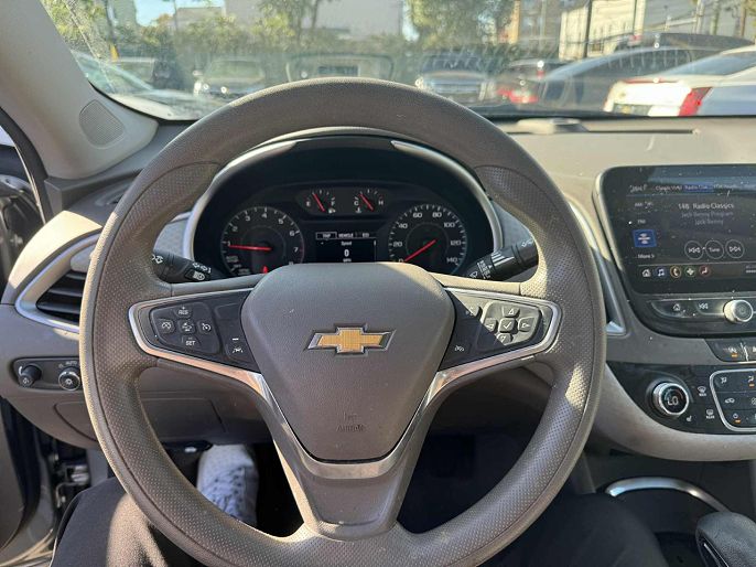 Vehicle view 8