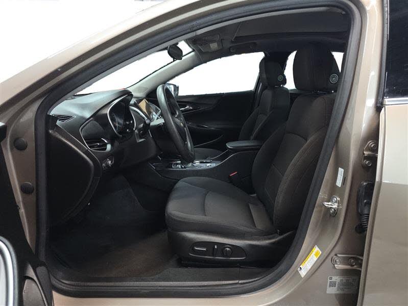 Vehicle view 9