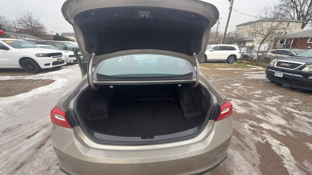 Vehicle view 16