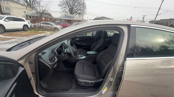 Vehicle view 29