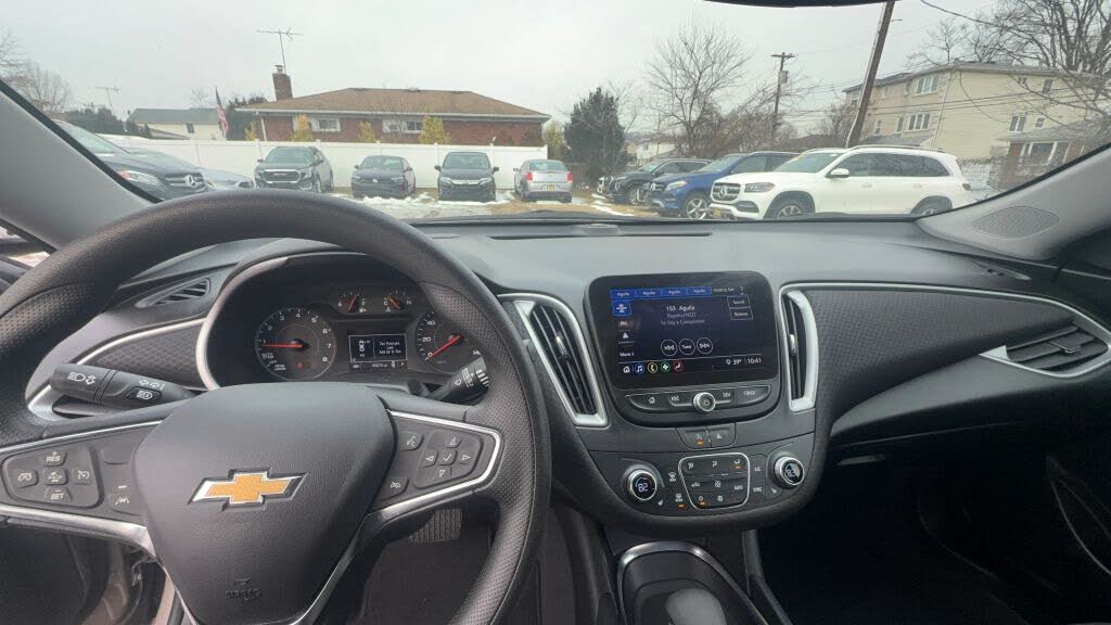 Vehicle view 9