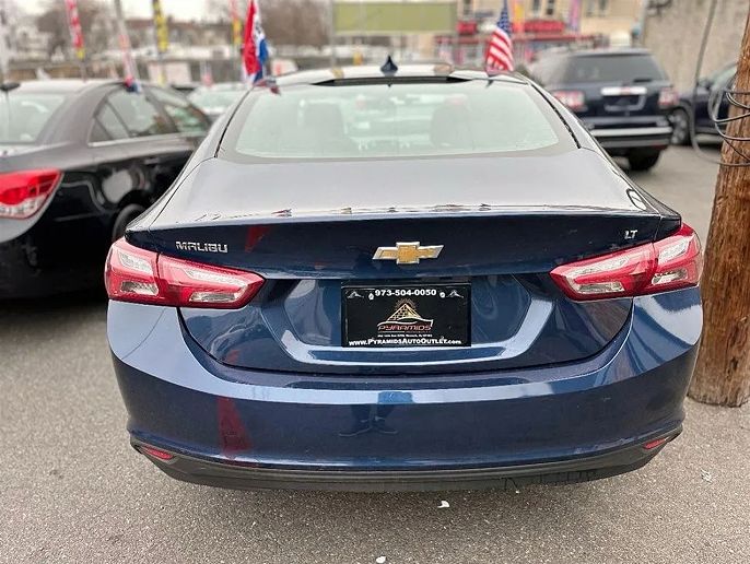 Vehicle view 9