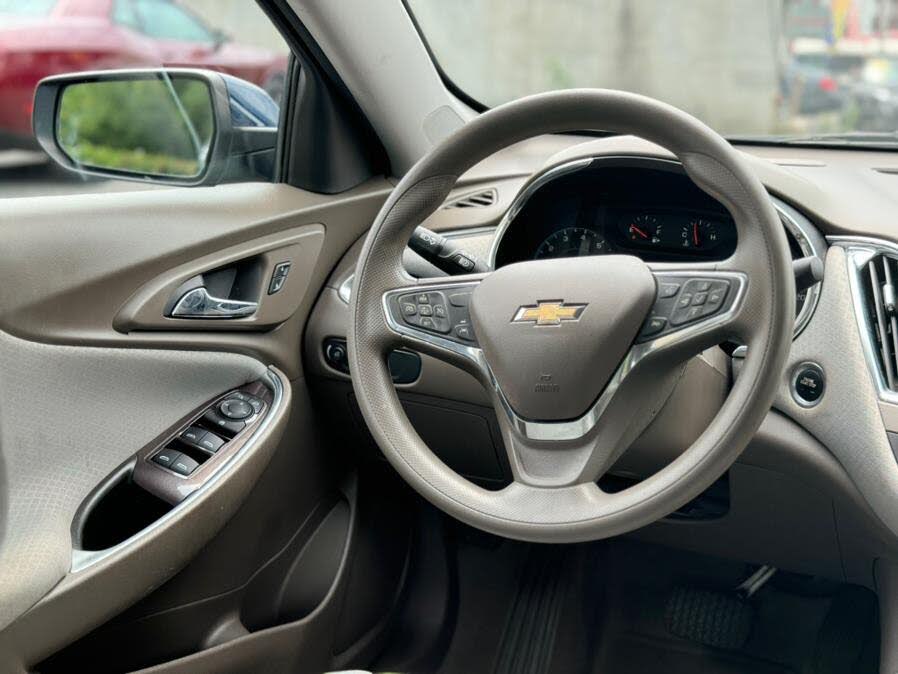 Vehicle view 16