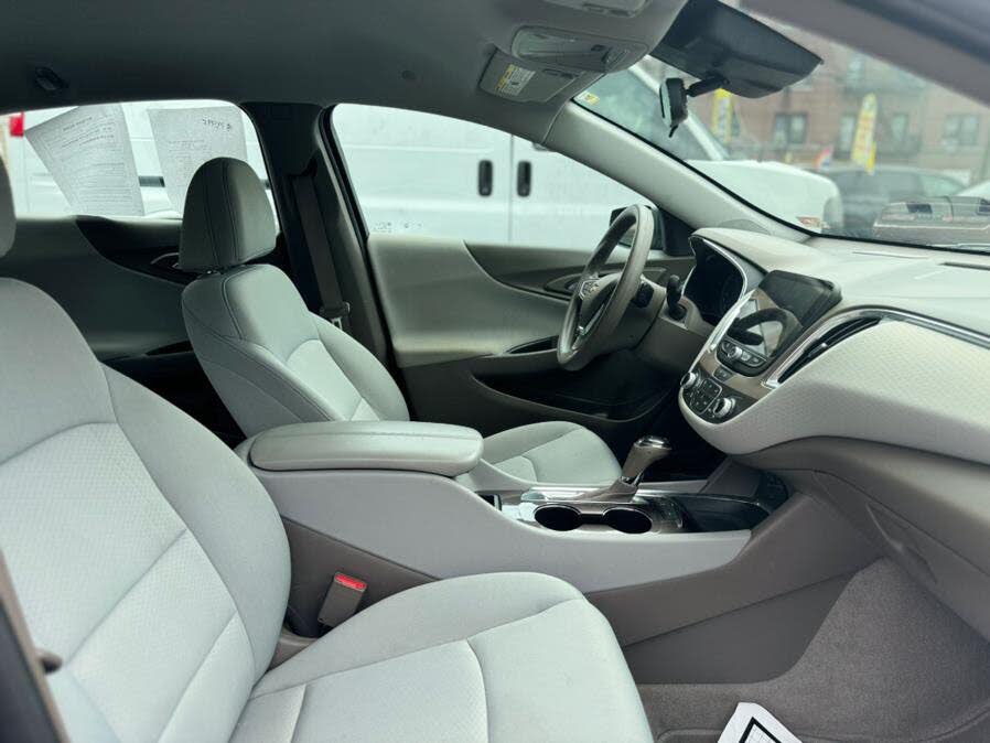 Vehicle view 18