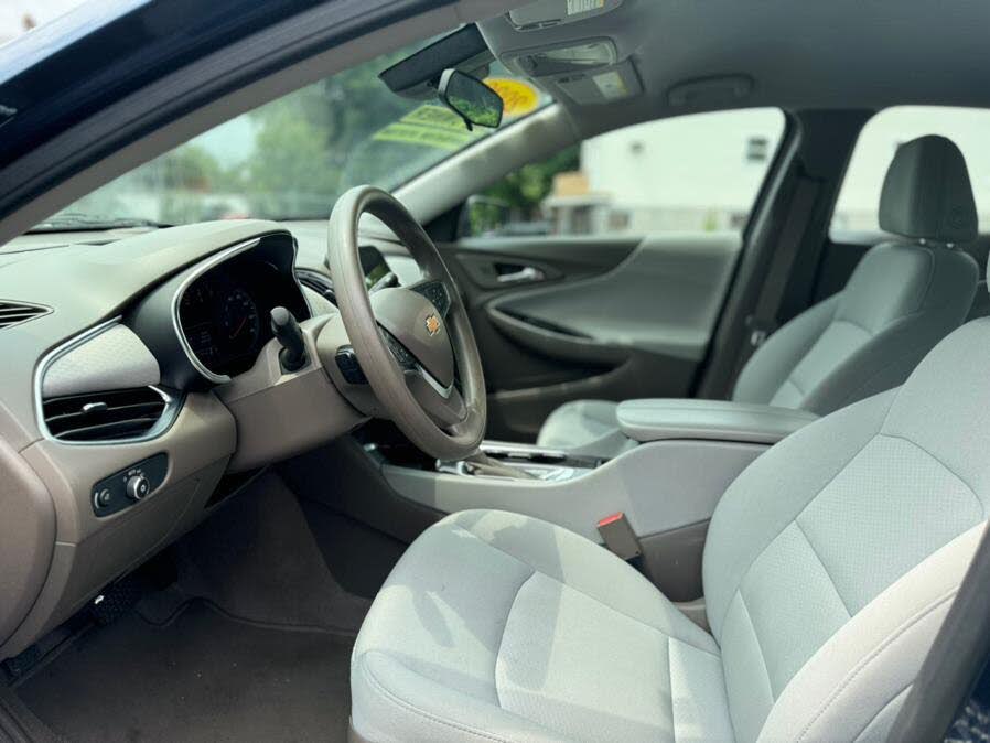 Vehicle view 19
