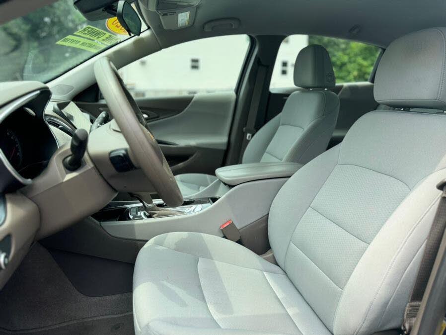 Vehicle view 23
