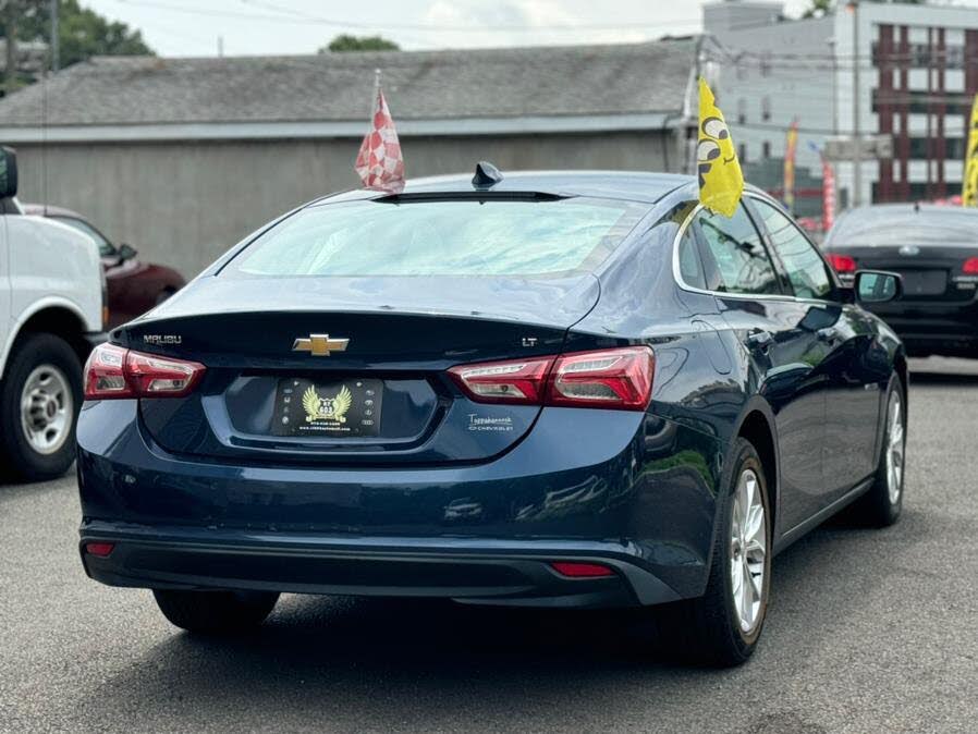 Vehicle view 7