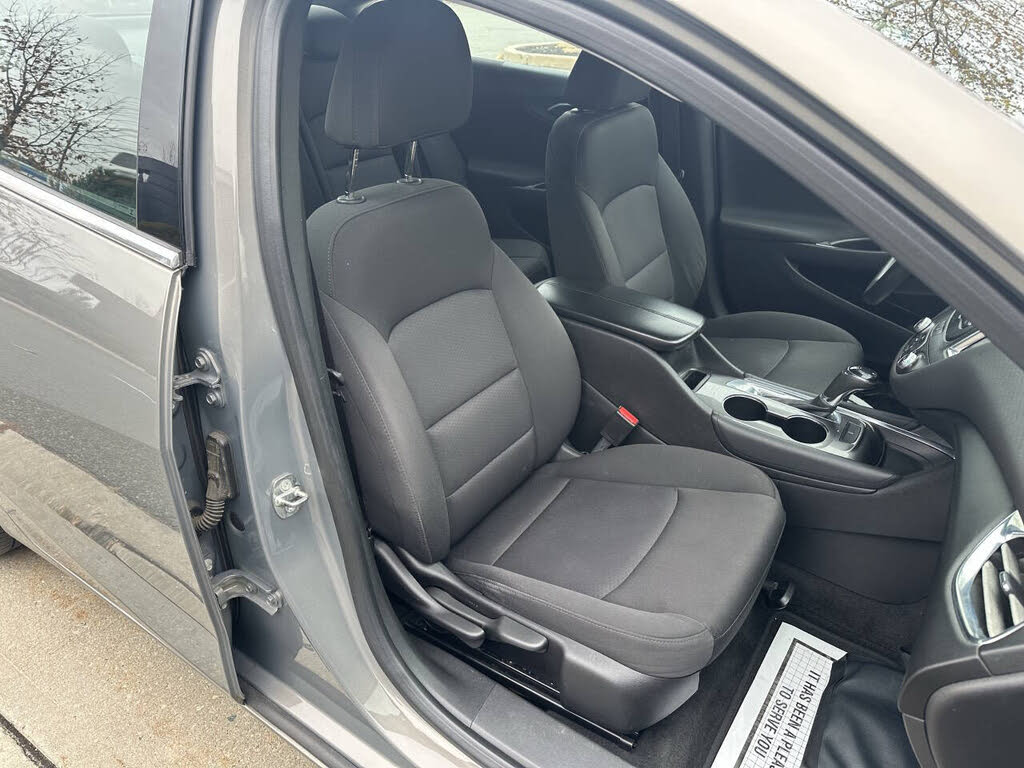 Vehicle view 19