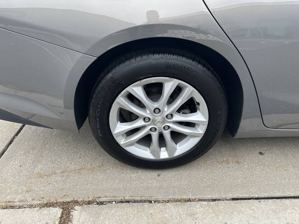 Vehicle view 33