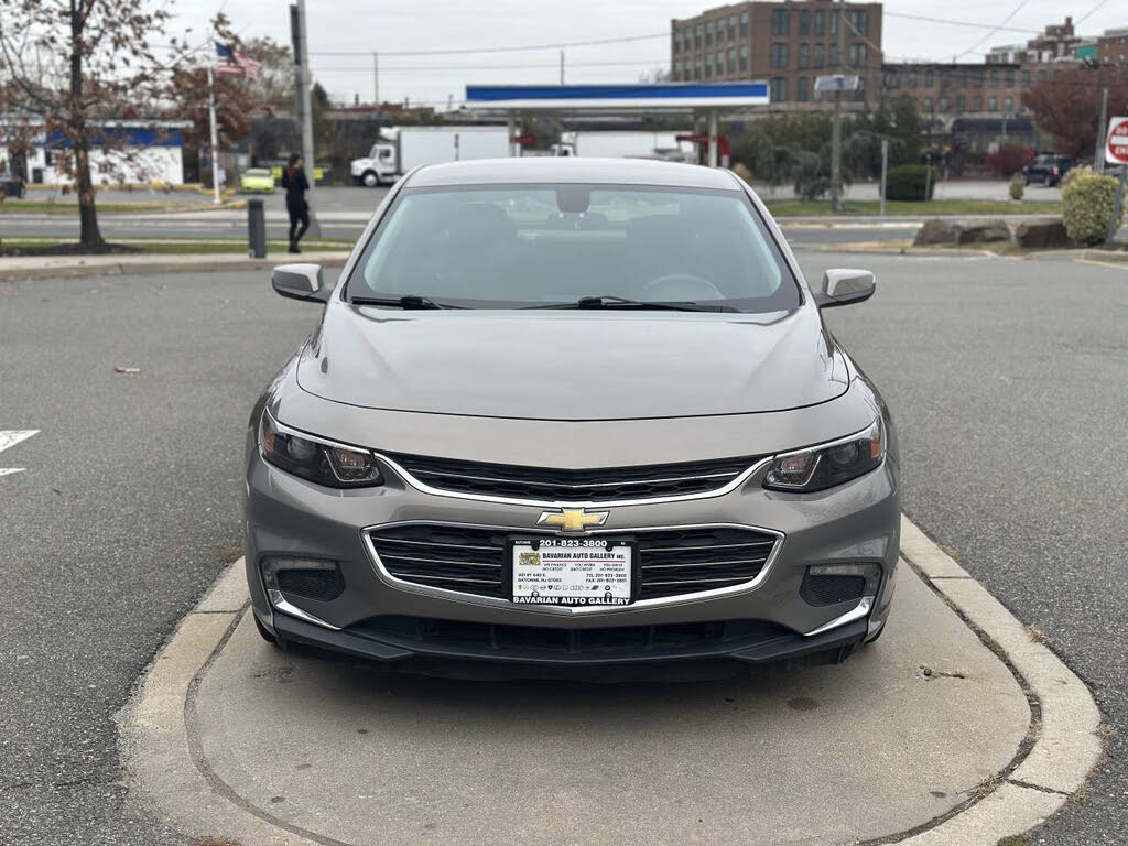 Vehicle view 8