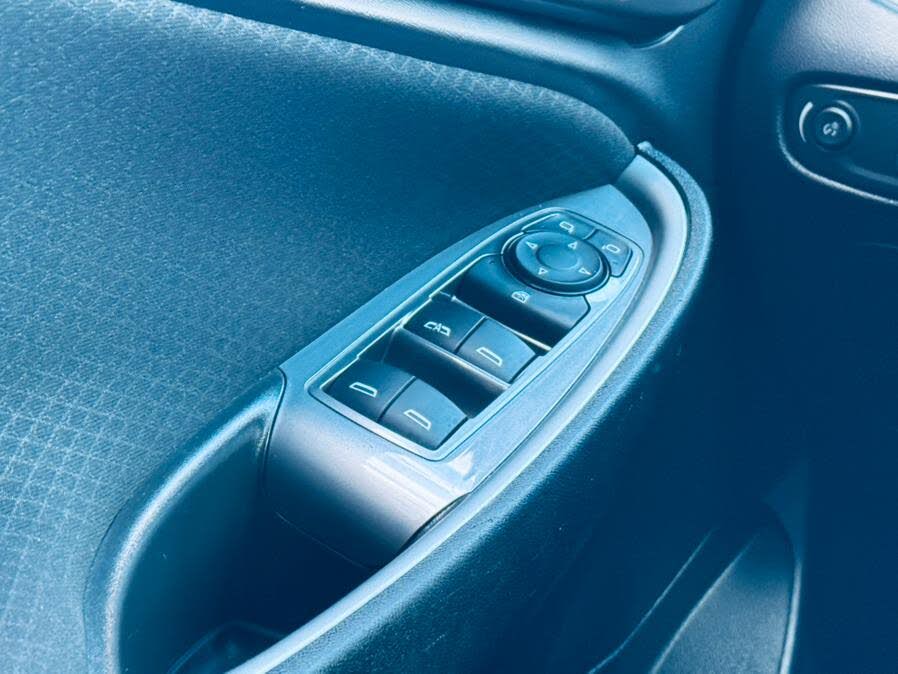 Vehicle view 14
