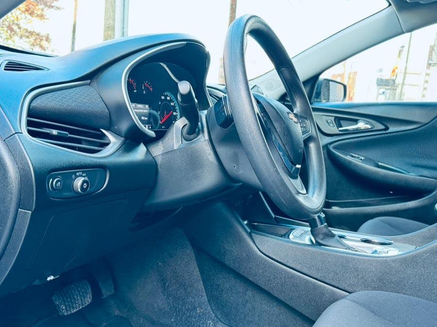 Vehicle view 15