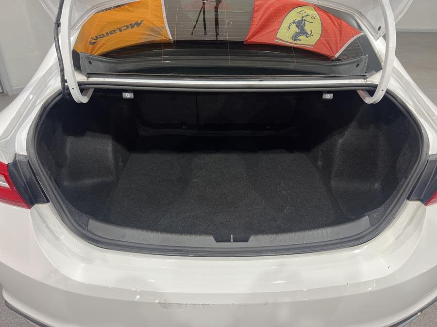 Vehicle view 17