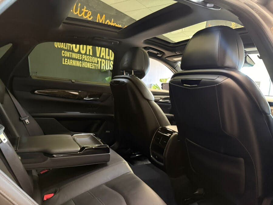 Vehicle view 14