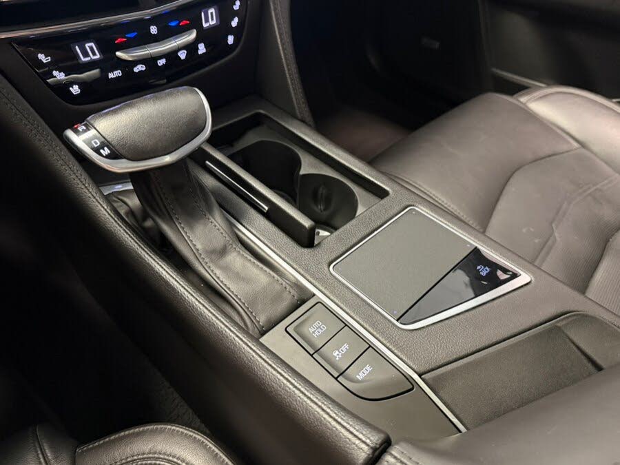 Vehicle view 19