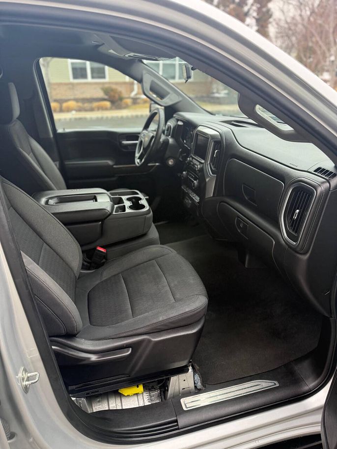 Vehicle view 15