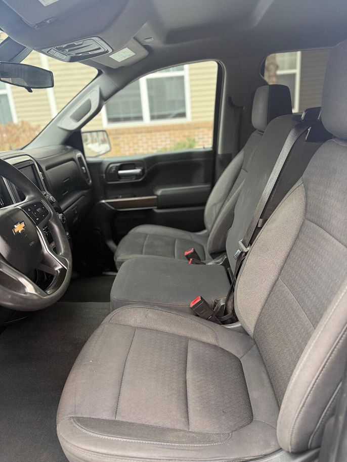 Vehicle view 16