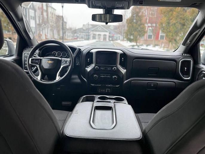 Vehicle view 17