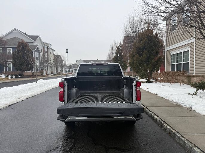 Vehicle view 7