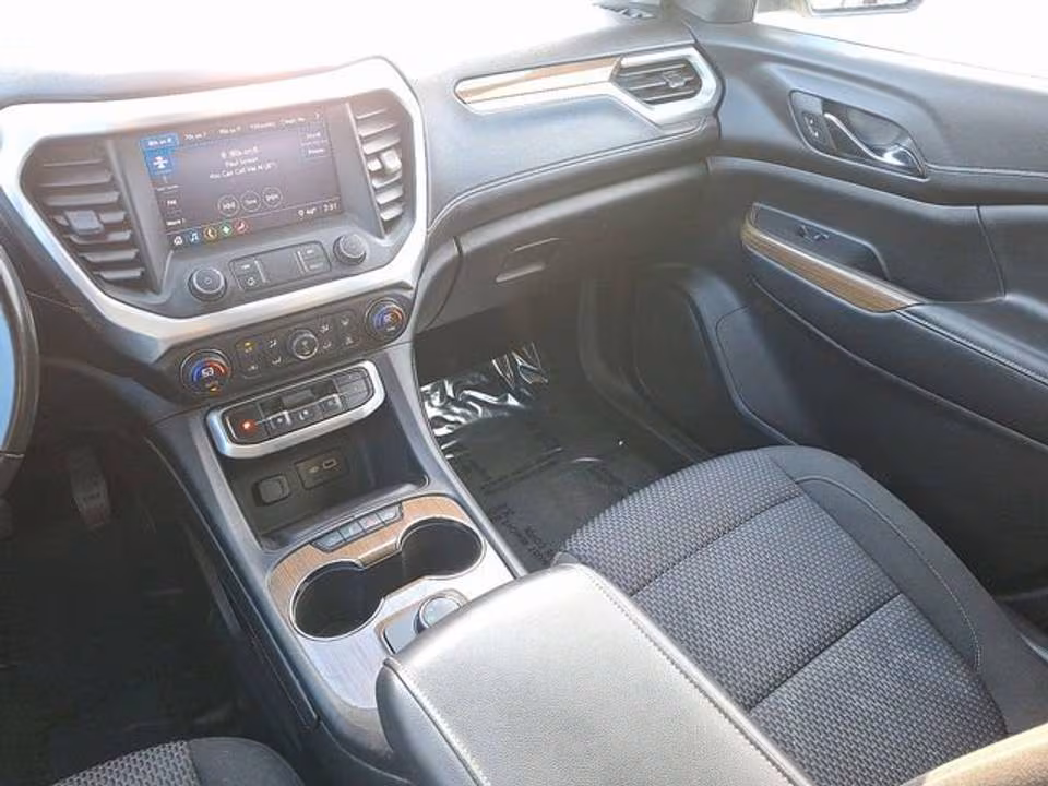 Vehicle view 18