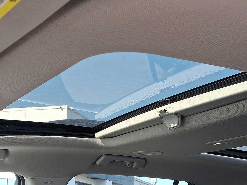 Vehicle view 18