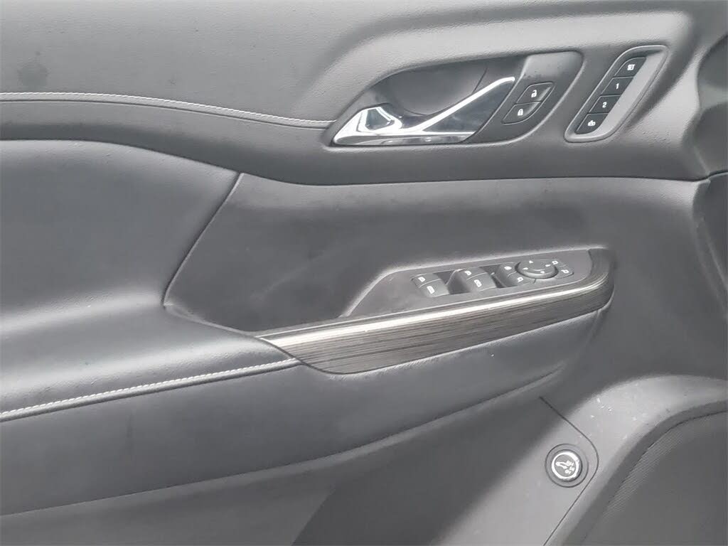 Vehicle view 9