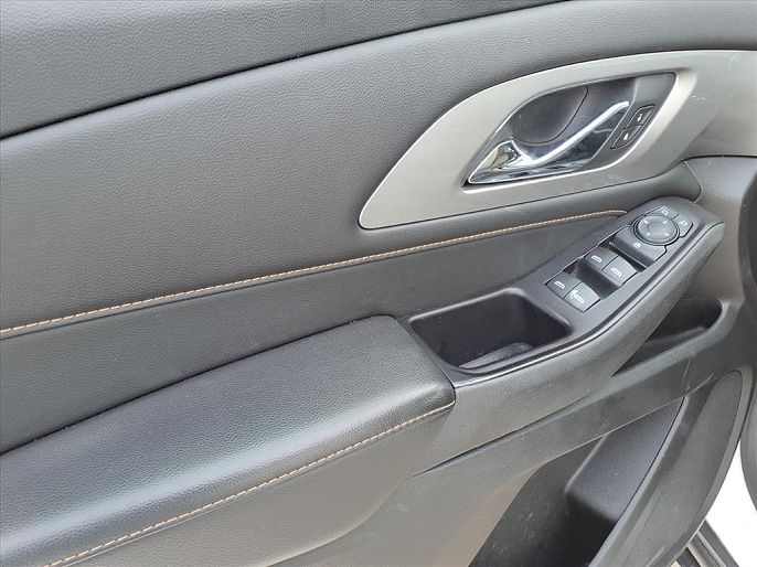 Vehicle view 8