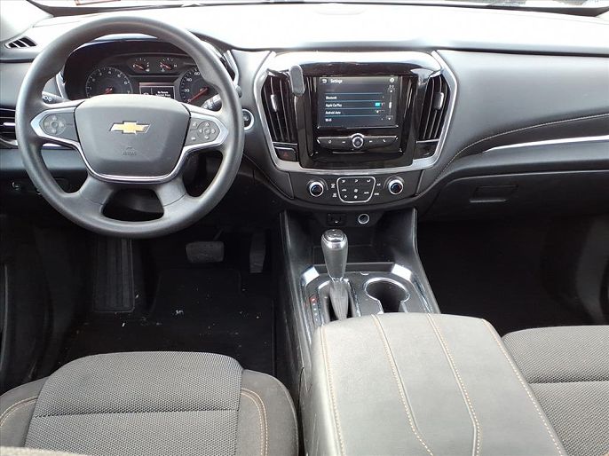 Vehicle view 9