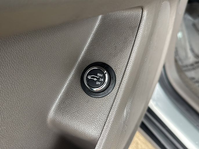 Vehicle view 11