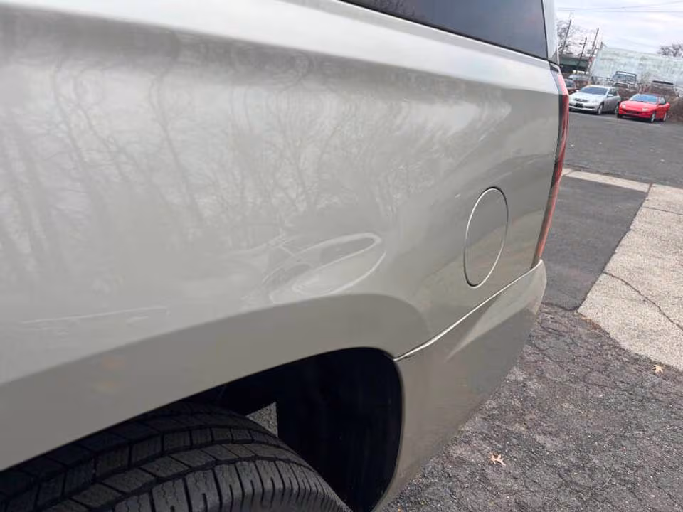 Vehicle view 8