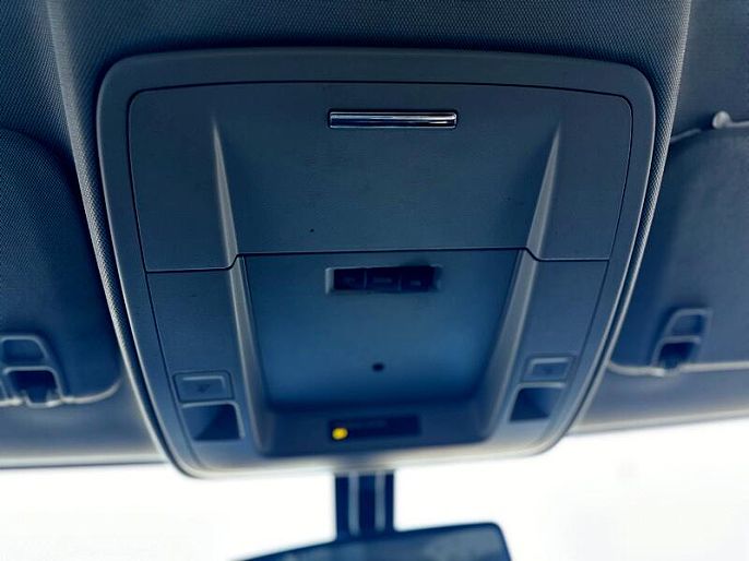 Vehicle view 35
