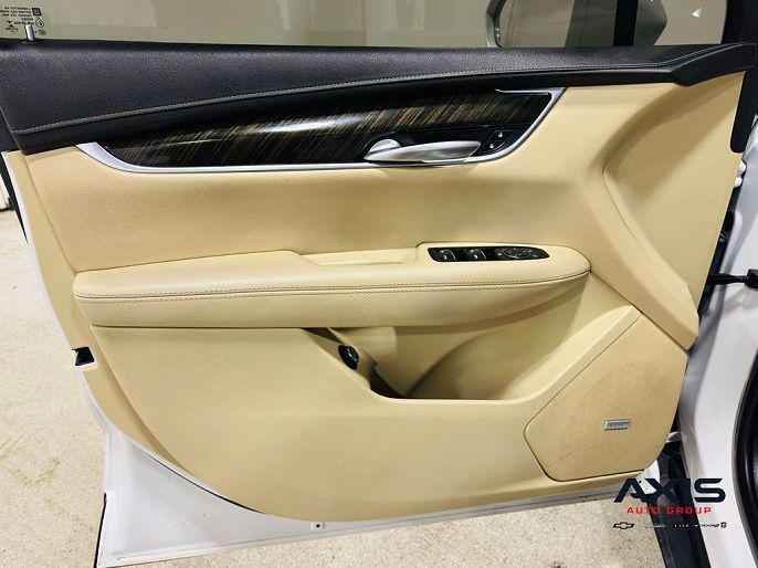 Vehicle view 23