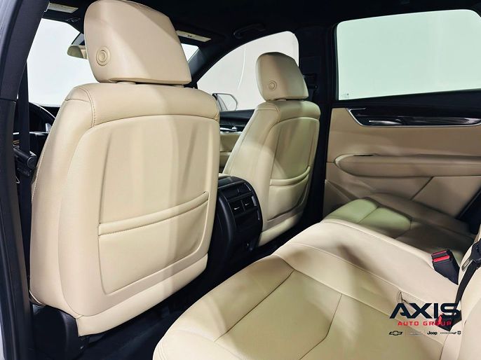 Vehicle view 25