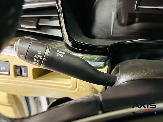 Vehicle view 35
