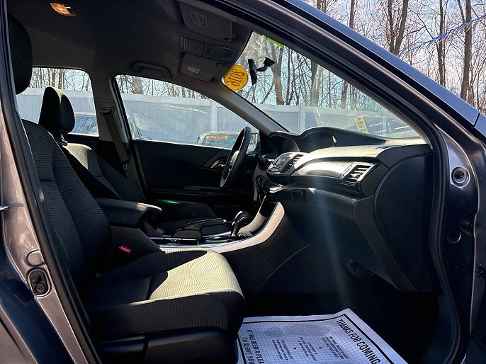Vehicle view 28